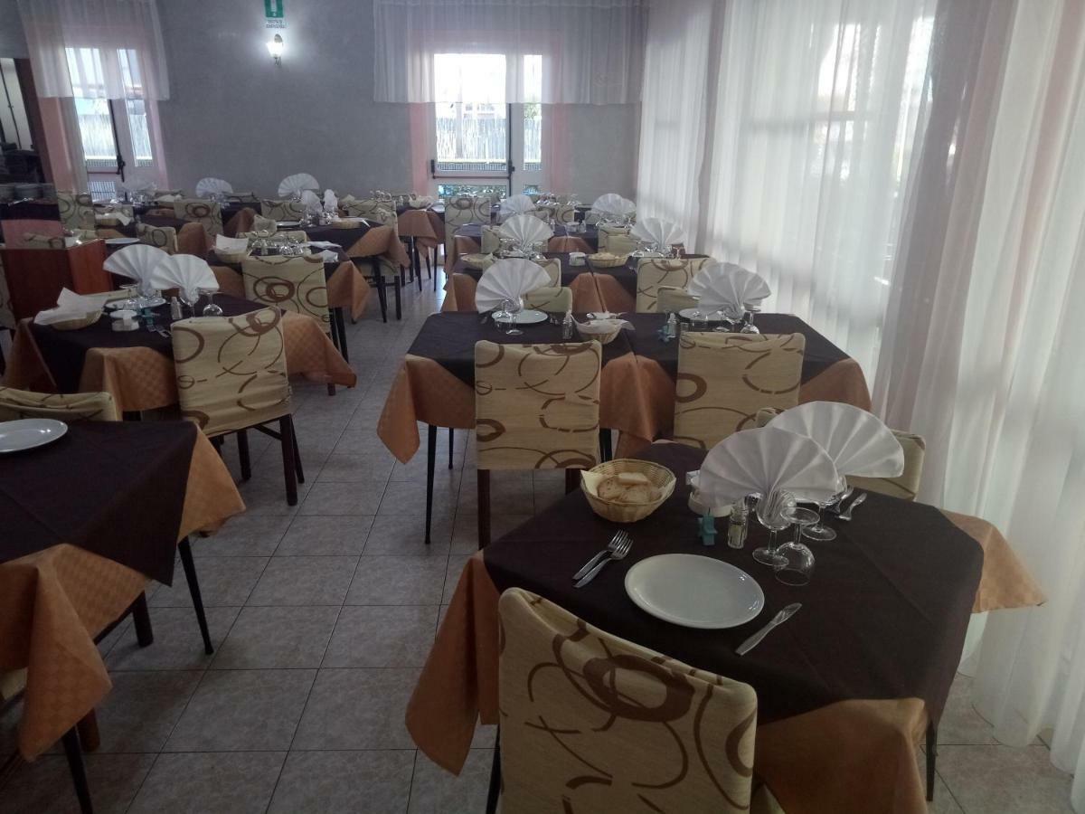 Hotel Alba Rimini Exterior photo